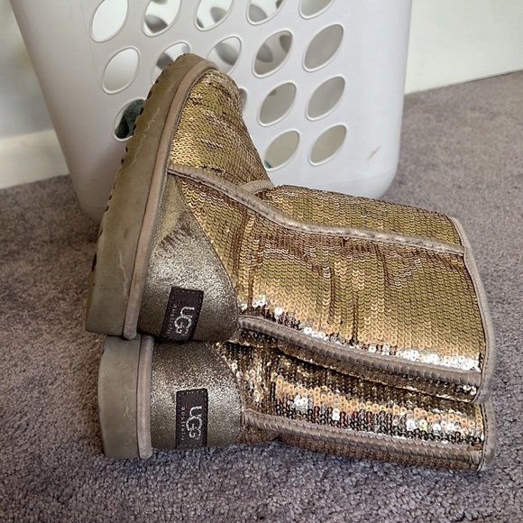gold sparkle/sequin ugg boots - Picture 5 of 5
